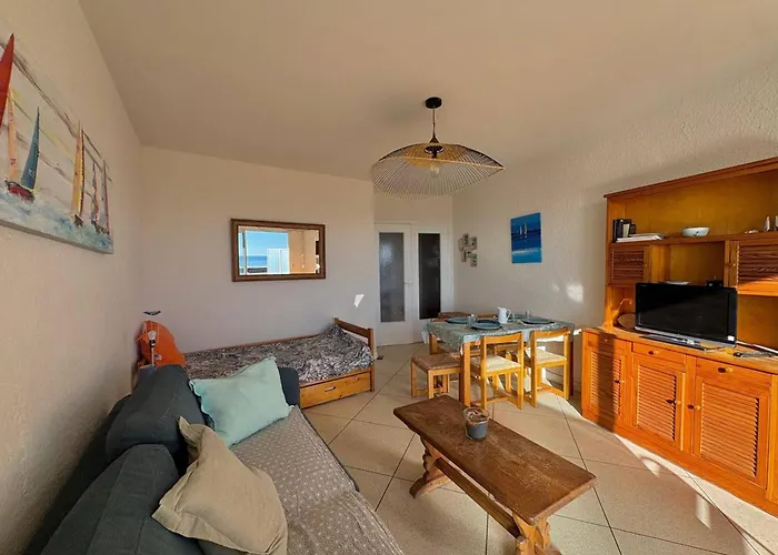 En Bord De Avec Terrasse Et Parking - Fr-1-816-38 Le Lavandou